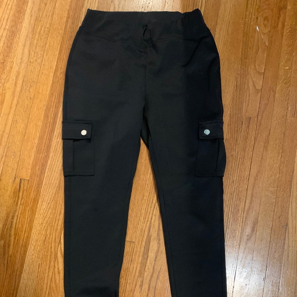 Black skinny pants